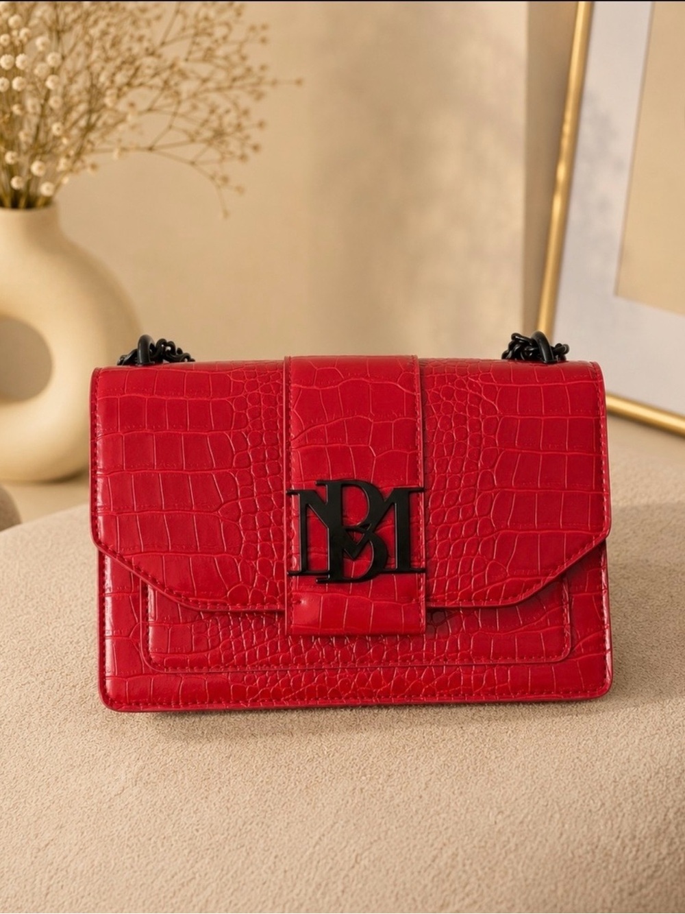 Elegant Badgley Mischka Red Croc-Embossed Chain Crossbody